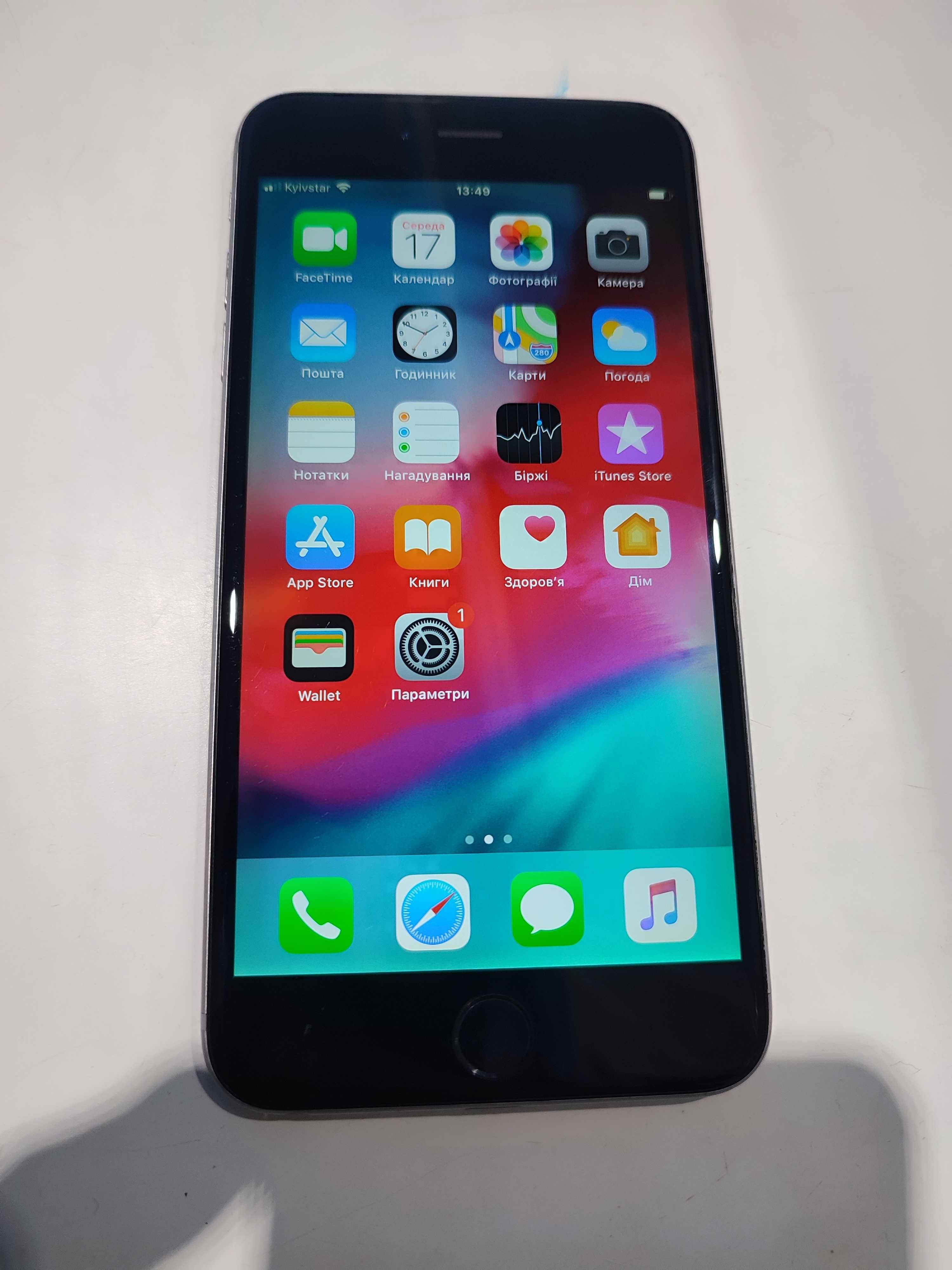 Apple iPhone 6 Plus 64 ГБ MGAU2LL/A