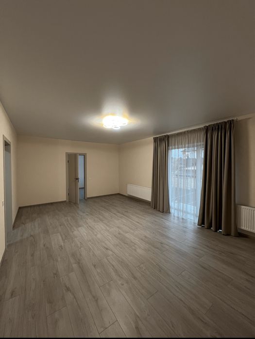 Котедж на Щасливому з великою ділянкою 4.7 сотки!