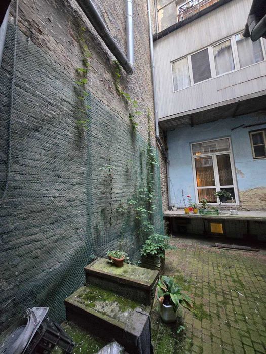 Оренда кафе по вул. Вербицького, 5 (Бандери/Коперніка). Без комісії.