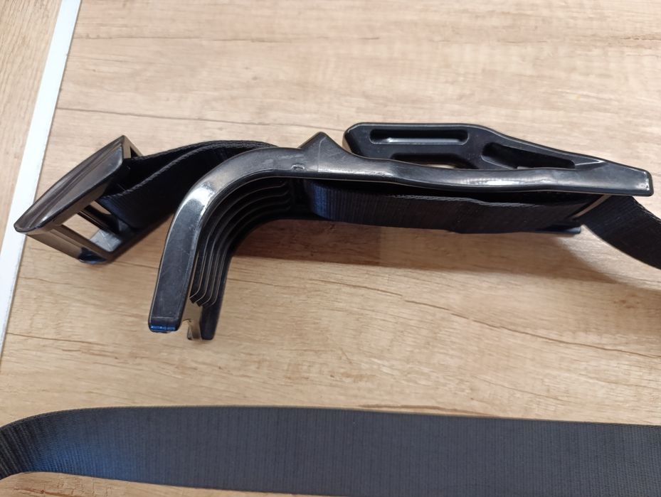 Pas ciążowy do samochodu