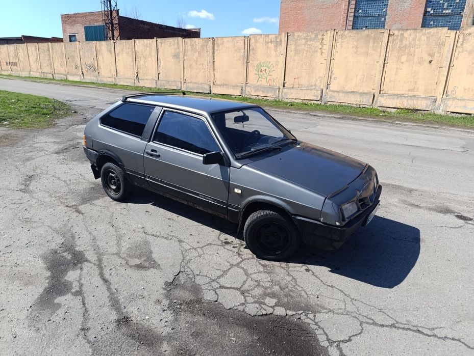 Автомобіль ВАЗ 2108