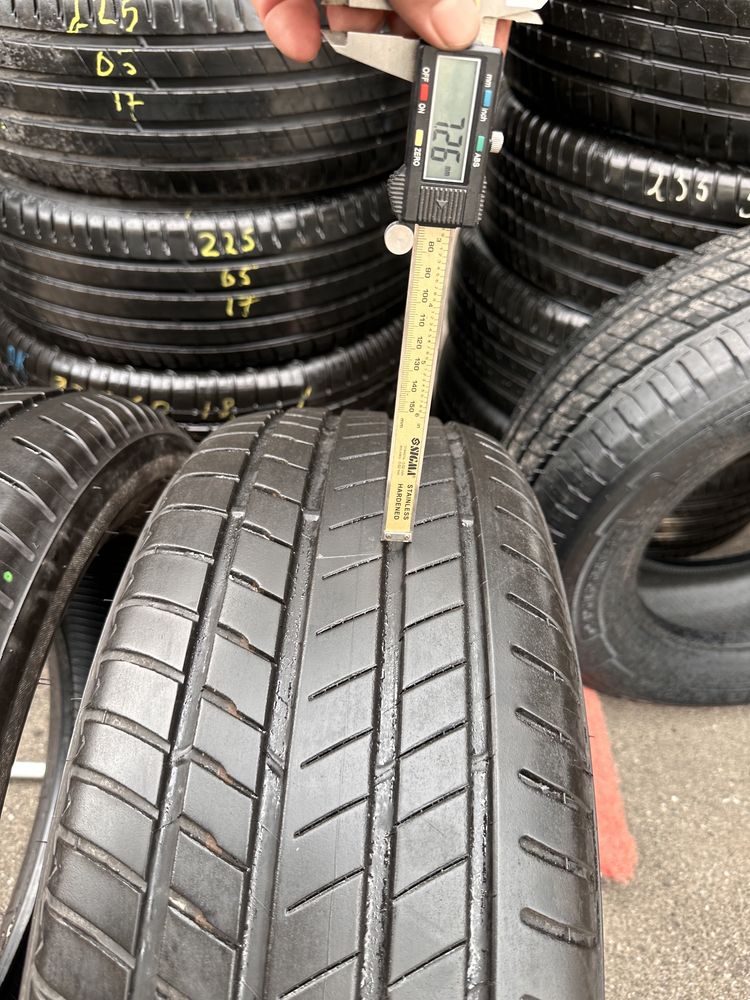 245 50 19 Bridgestone Alenza 001