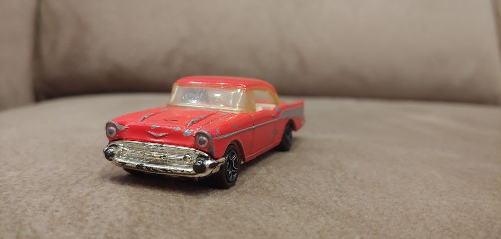 1997 matchbox 1957 chevrolet  skala 1:66