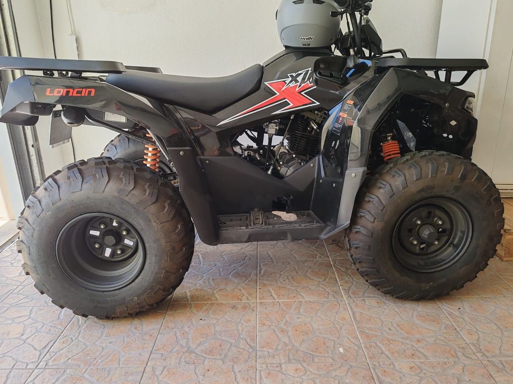 Alugo moto 4 rodas