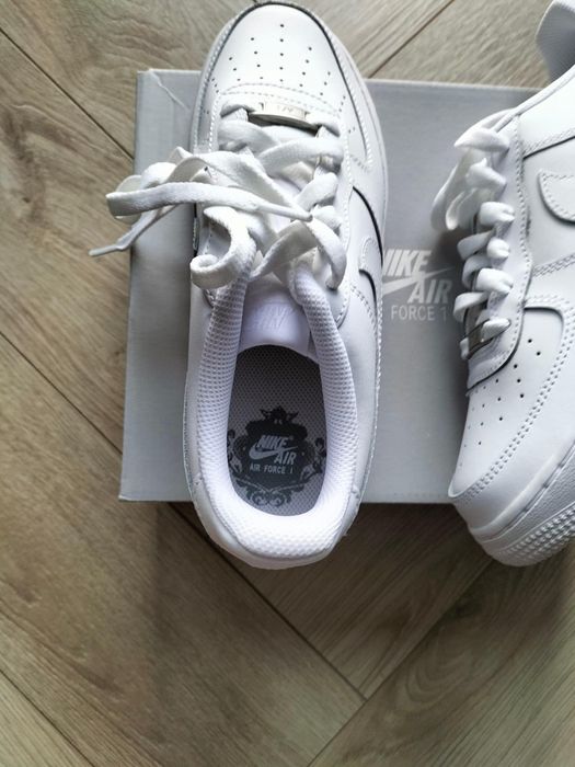 Nike air force 1 biale