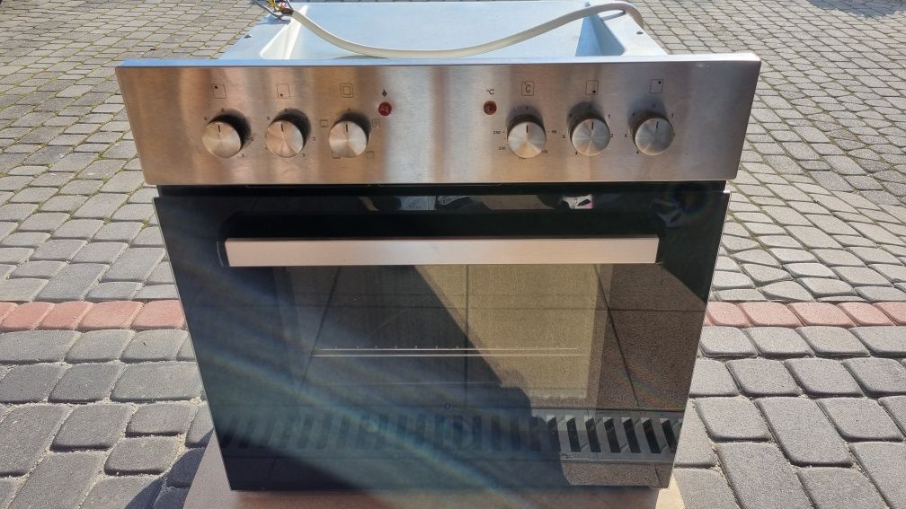 Piekarnik elektryczny PKM BIC3-I-KP bdb