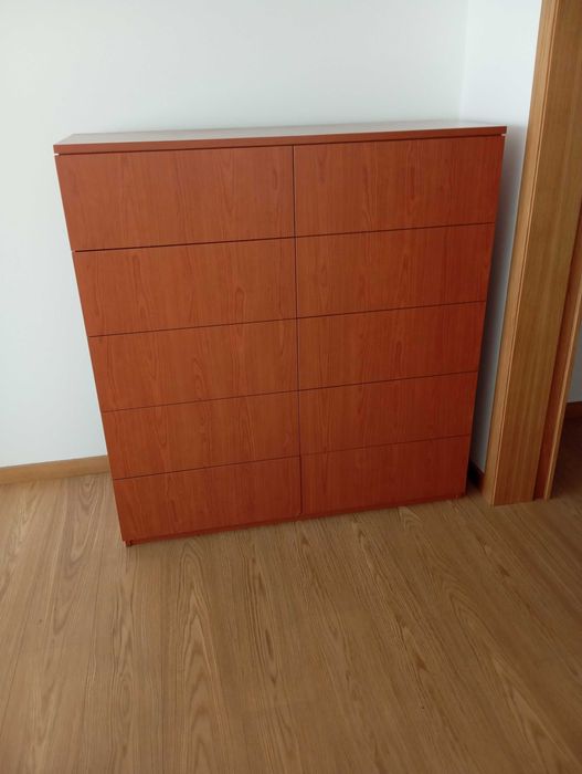 Quarto Completo – 2 Beliches + Secretária + Camiseiro (cor: cerejeira)