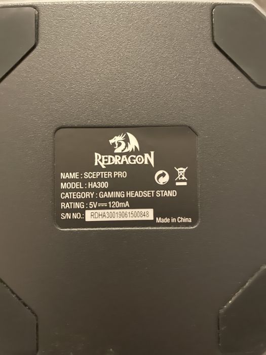 Stojak na słuchawki Redragon