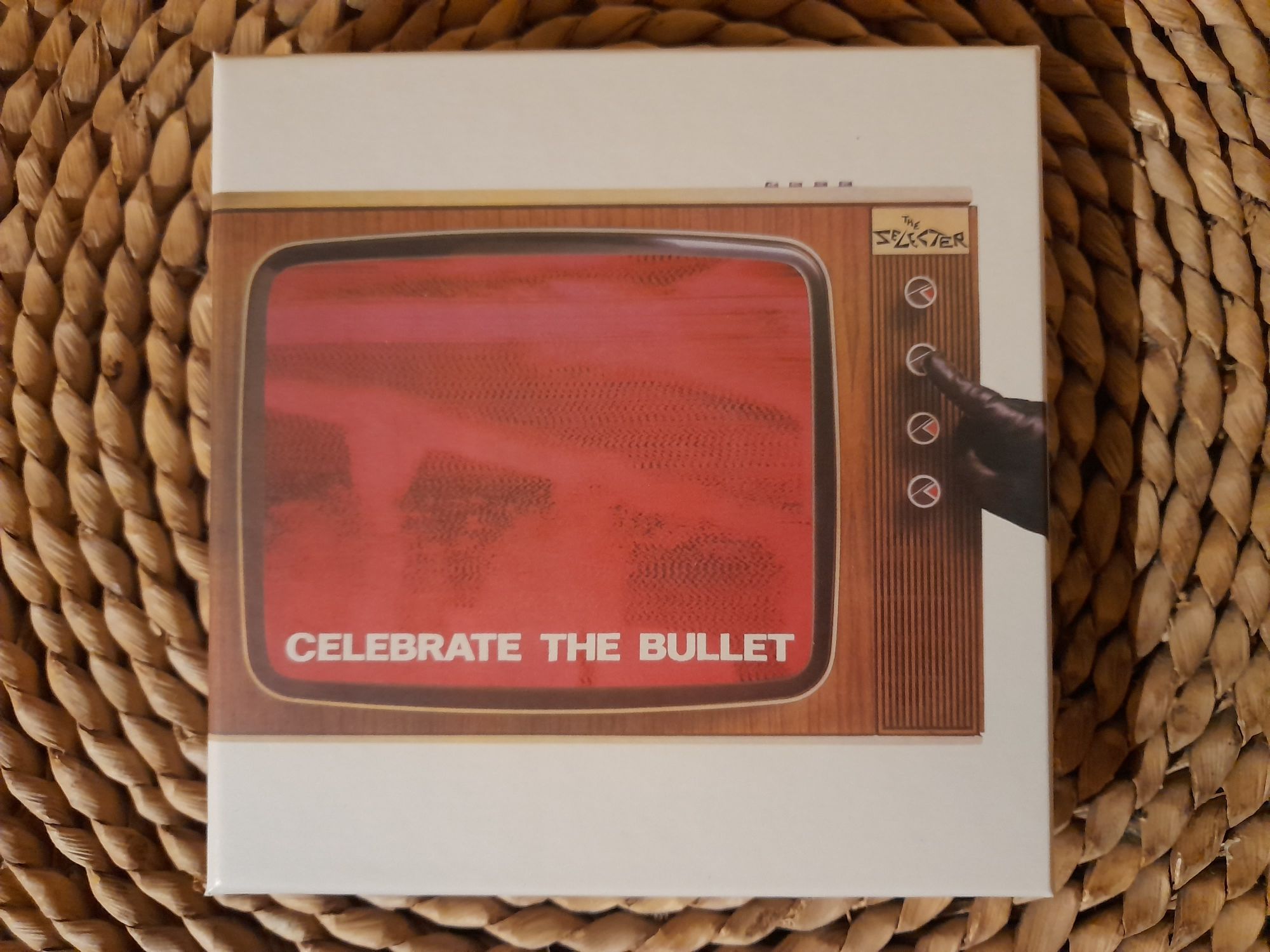 3 płytowy box CD The Selecter-Celebrate The Bullet stan idea , prezent