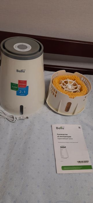 Зволожувач повітря BALLU EHB-010