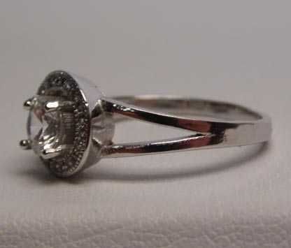 Srebrny pierścionek okrągła markiza z cyrkoniami R.13.