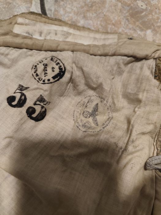 Stare niemieckie spodnie .  z epoki trzeciej Rzeszy .  Ss Wehrmacht