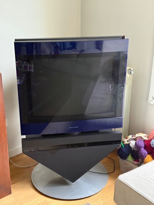 Televisão Bang & Olufsen - Beosystem AV 9000