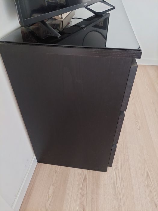 2 cómodas MALM IKEA com vidro