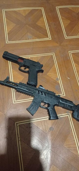 Оружие игрушечное ,пистолет, автомат