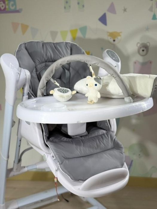 Стільчик для годування + крісло-гойдалка Caretero