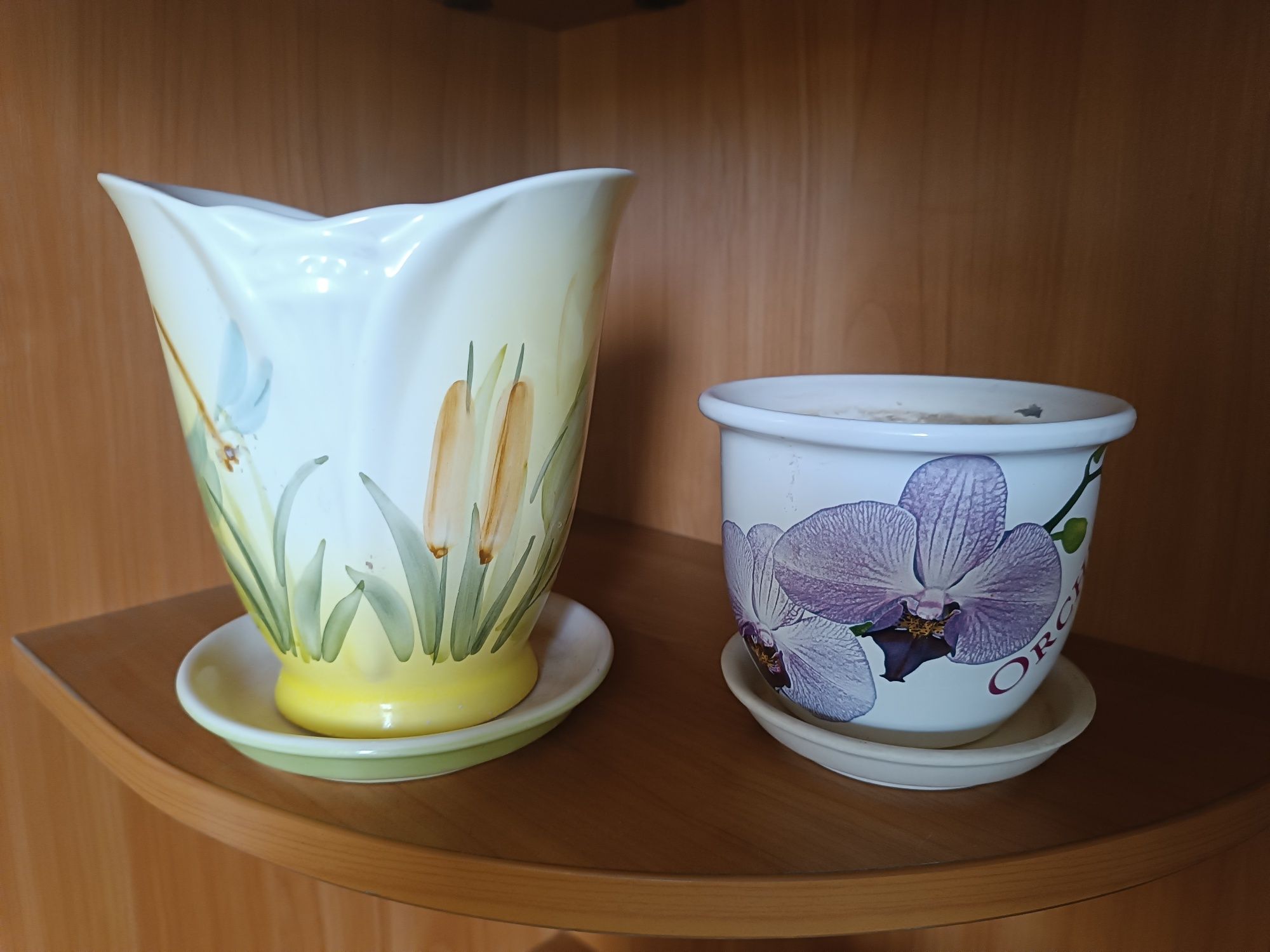 Продам. Керамические.  Горшки для цветов.