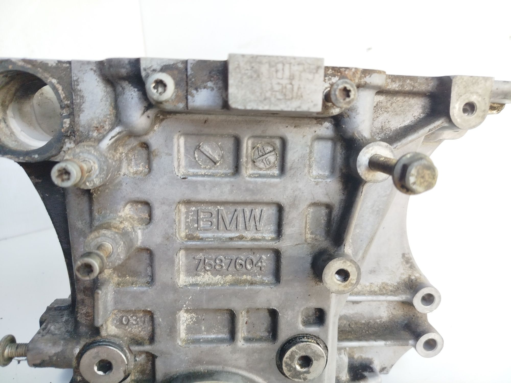 Blok silnika BMW 2.0 2.8i n20b20A