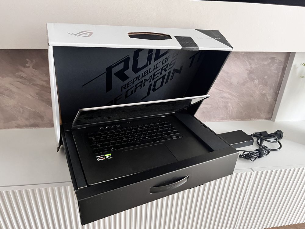 Laptop gamingowy ASUS ROG Zephyrus ga503q