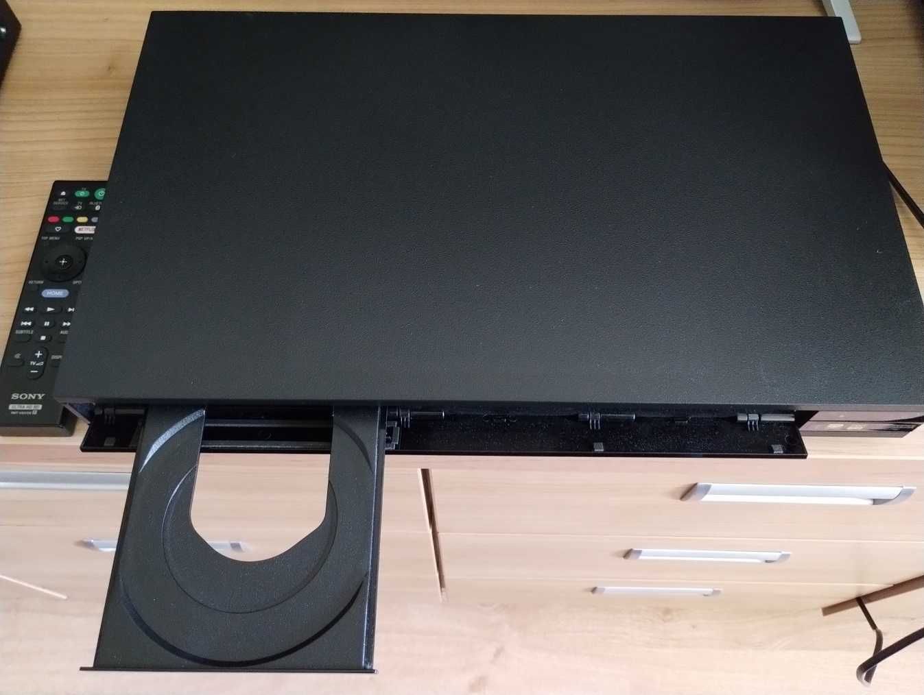 Odtwarzacz 4k Ultra HD, BLU-RAY SONY UBP-X800M2 z SACD + film na BD