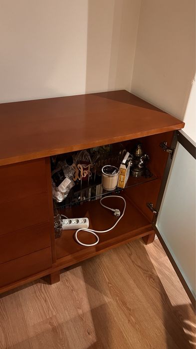 Movél Aparador de Cerejeira