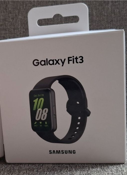 Фітнес-браслет Samsung Galaxy. Сірого/чорного кольору