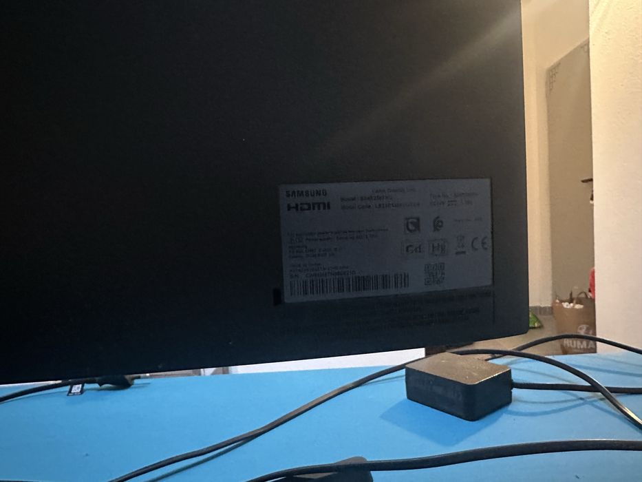 Monitor Samsung 22’’ Full HD (LS22F354FHUXEN) – Excelente Estado