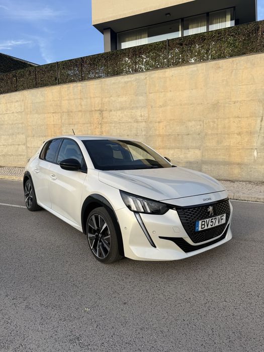 Peugeot 208 1.2 puretech GT