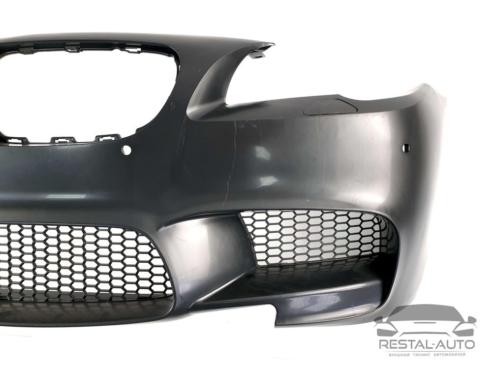 Передний бампер на BMW 5 M5 стиль F10 F11 F18 решетка ноздри бмв