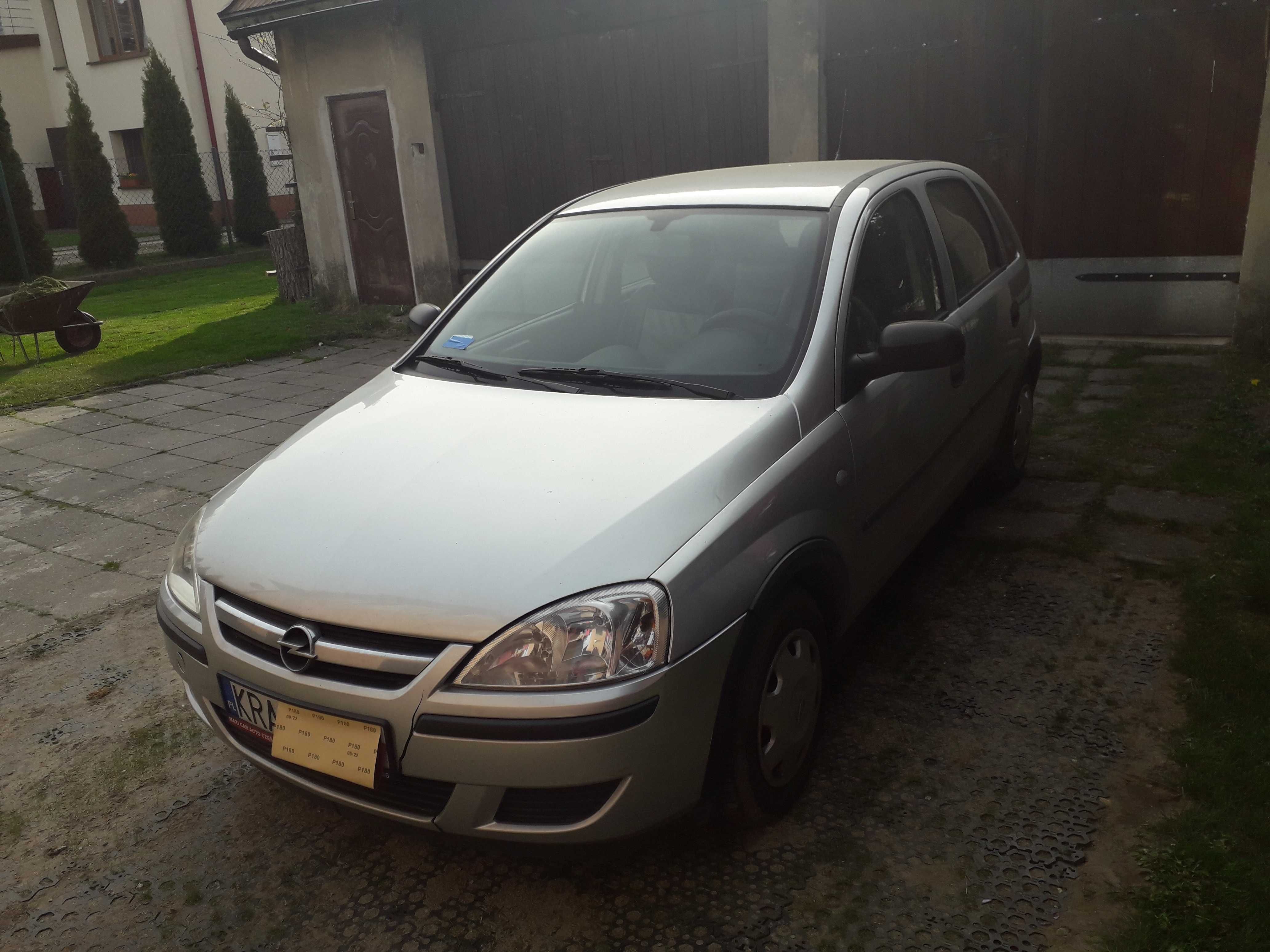 sprzedam opel corsa c 1.0 benzyna uszkodzony silnik, nie odpala