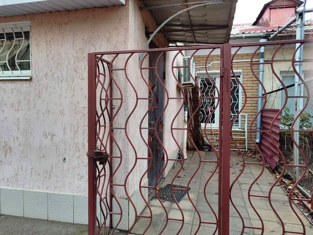 частина будинку в центрі,Чоботарська,40
