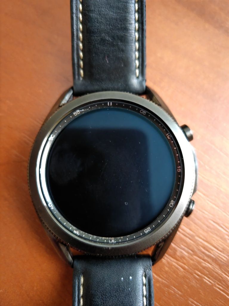 Продам смарт часы Samsung Galaxy Watch 3