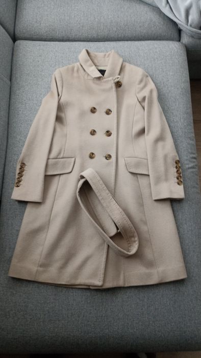 Бежеве двубортне пальто приталене А-силует з паском BCBGmaxazria р. М