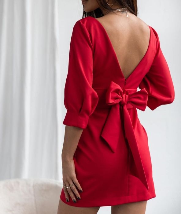 Sukienka czerwona red dress z kokardką kokardą wiązana z tyłu