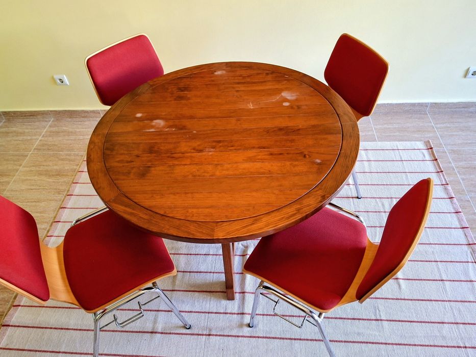 Mesa em pinho extensível
