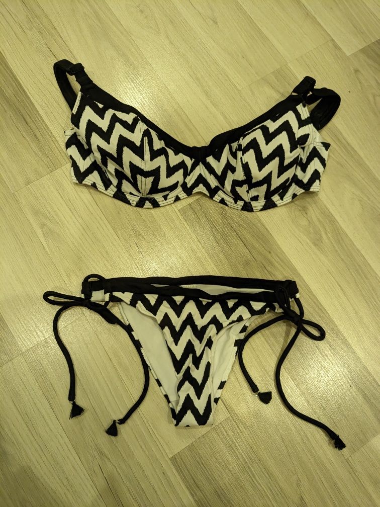 Bikini Freya czarno białe