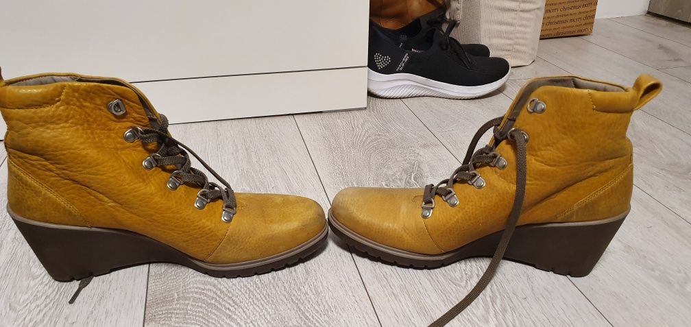 ECCO botki na koturnie damskie rozmiar 41 wkładka 27,5cm