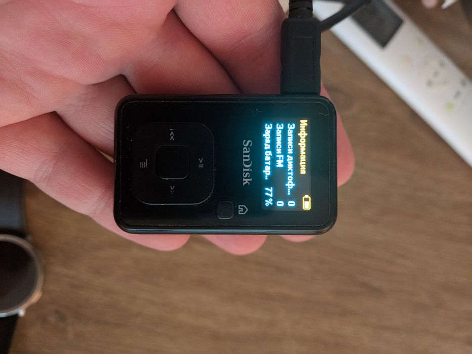 Плеєр Sandisc Sansa Clip plus