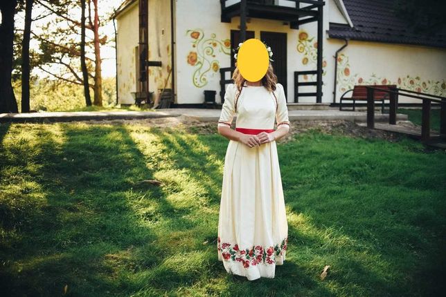 Весільна сукня з петриківським розписом Оксани Полонець