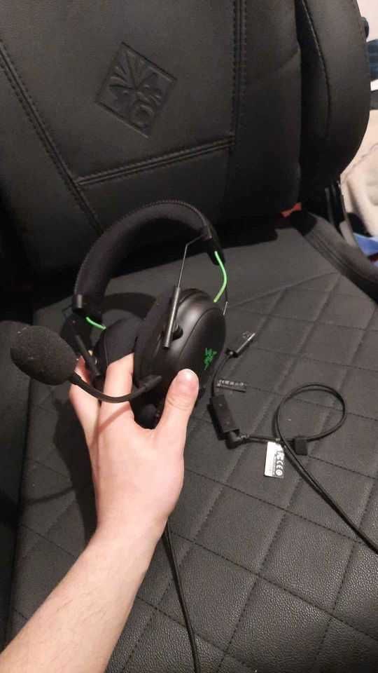 Computador Gaming com headset razer de oferta