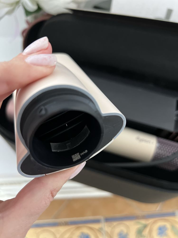 Крутой стайлер Dyson