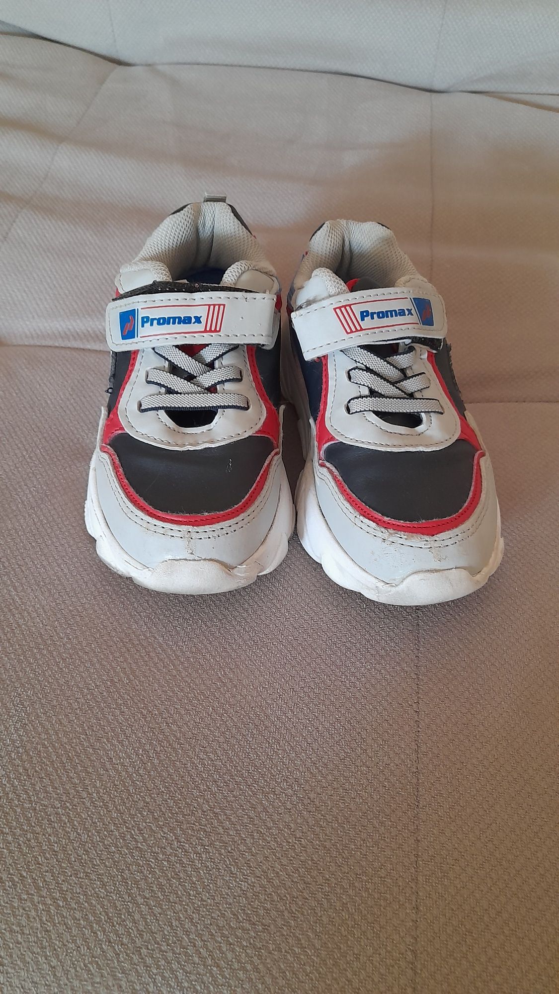Дитячі кросівки Promax 27 розміру