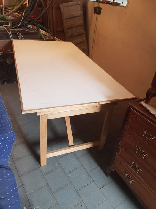 Mesa com facil montagem