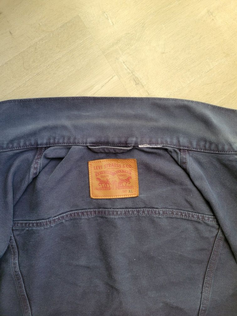 Пиджак ветровка  Levi's котон/джинс XL , Tommy Hilfiger футболка