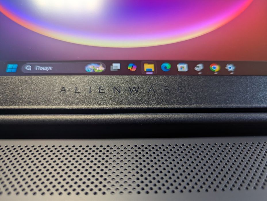 Ноутбук Dell Alienware 16 Aurora Ultra 7 240H/ОЗУ16GB/1TBSSD/RTX5060 8