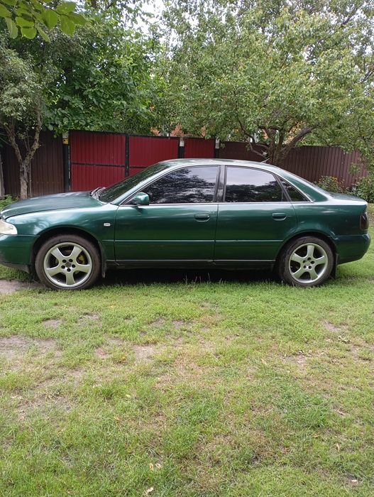 Продажа Ауди А4, 2001 год, в нормальном состоянии,,,