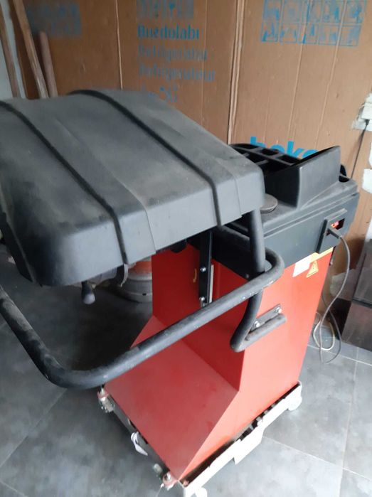 Equilibradora de Pneumáticos SICAM SBM 55