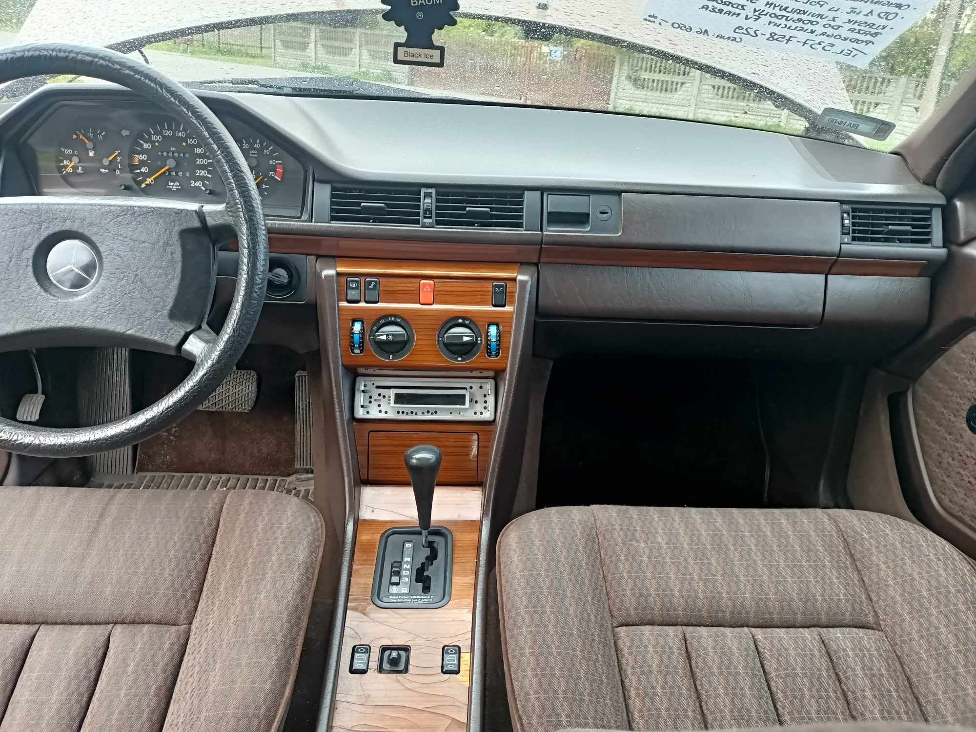 Sprzedam Mercedesa W124 2,6 Benz. 1989r.