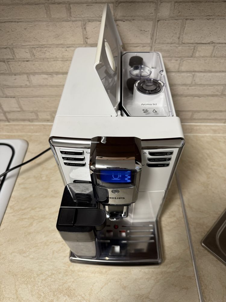 Кофемашина Philips  Saeco EP5361 series