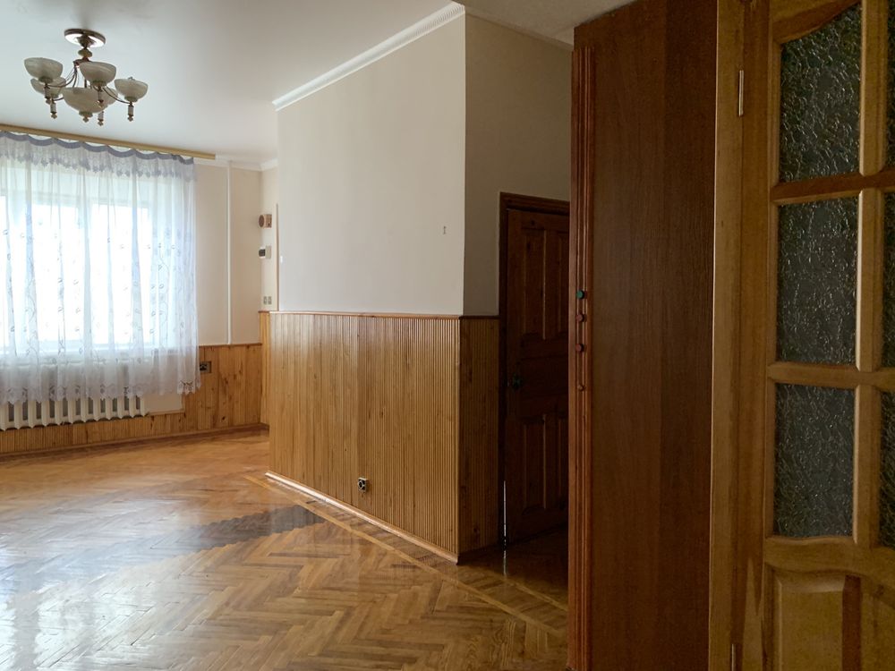 Продаж будинку з ліфтом, Гайсин, центр! Гараж, підвал, літня кухня,